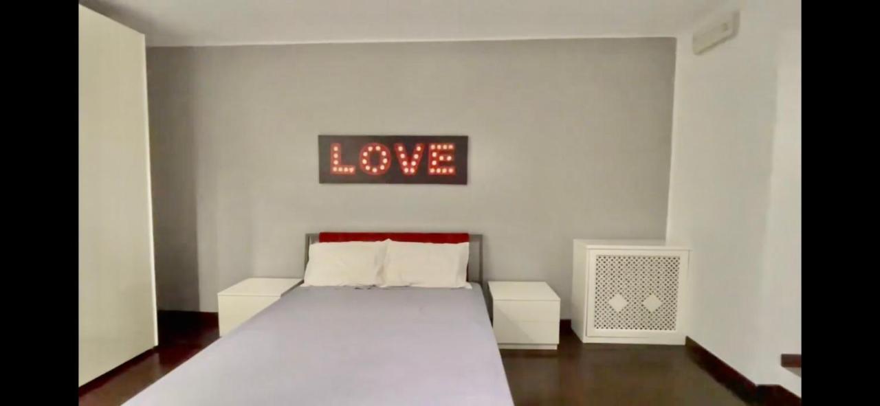 Luxury Home 100 Mq A Stone'S Throw From The Duomo Milano Eksteriør billede